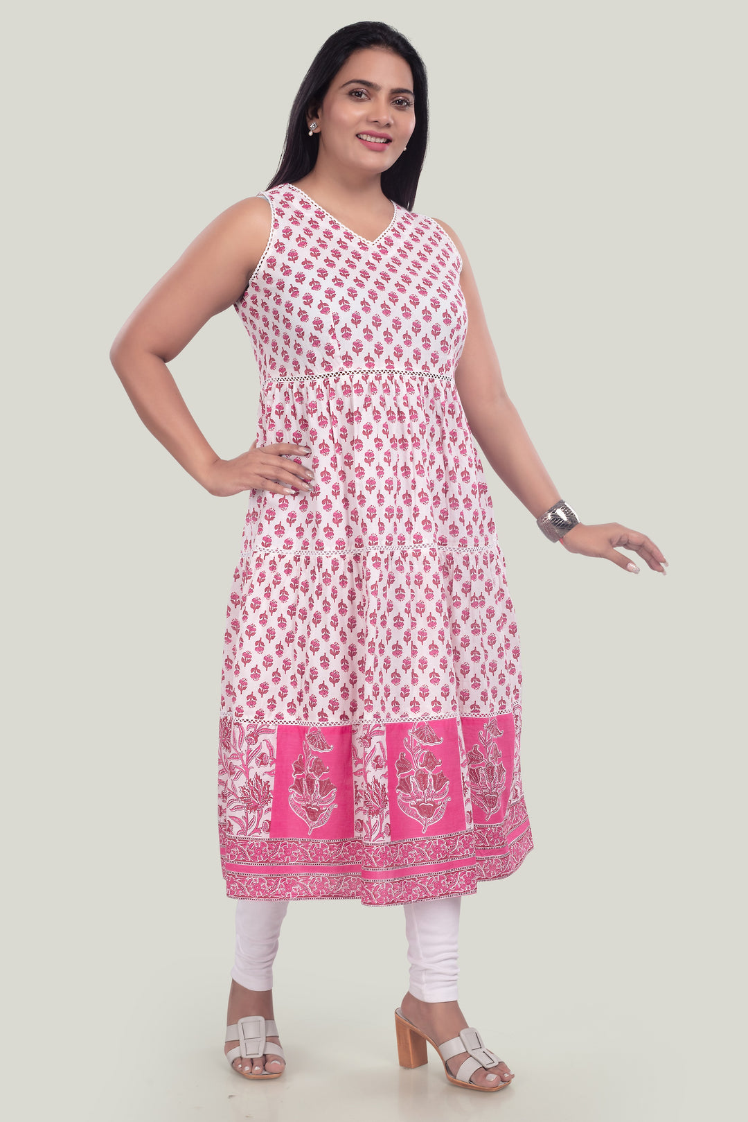 Off White & Pink Jaipuri Cotton Printed Flared Sleeveless Kurta