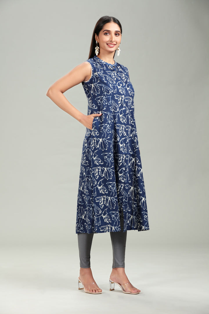 Blue Cotton A Line Printed Sleeveless Kurta