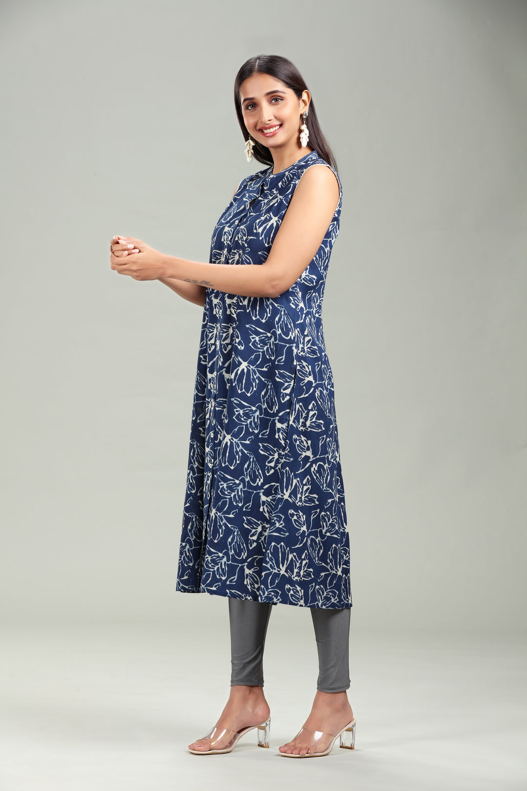 Blue Cotton A Line Printed Sleeveless Kurta