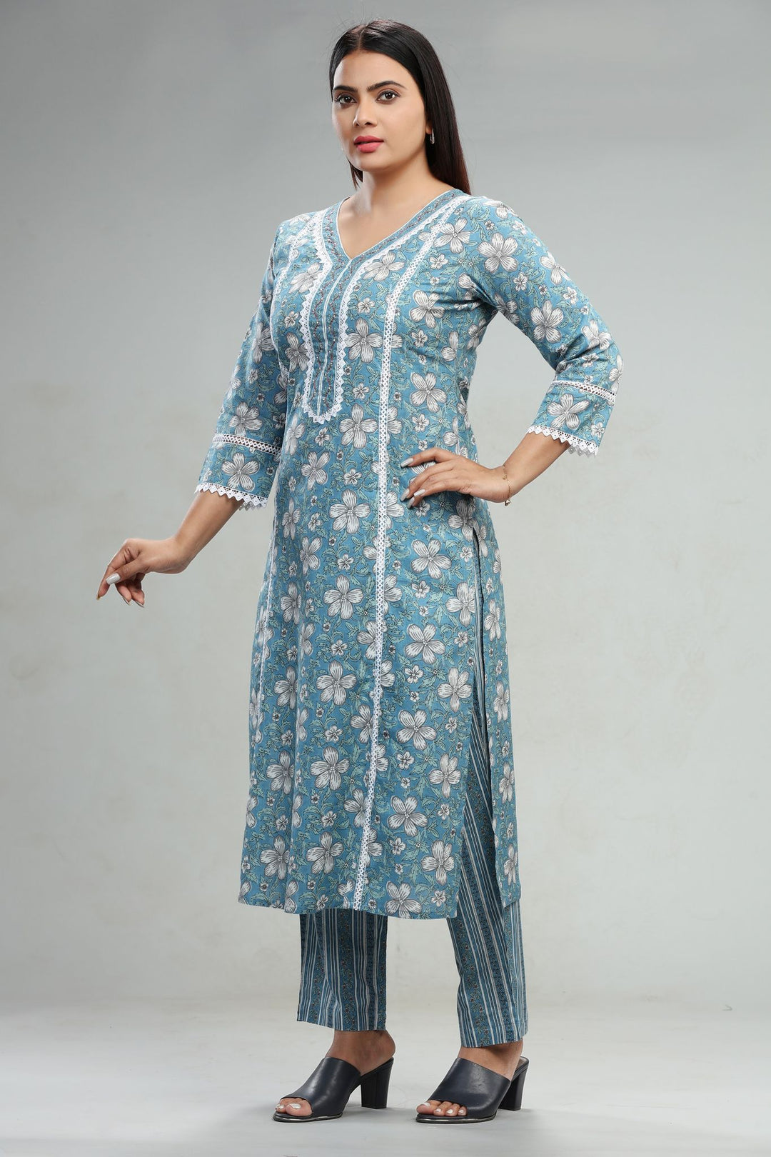 Turquoise Cotton A Line Printed Kurta Pant Co ord Set