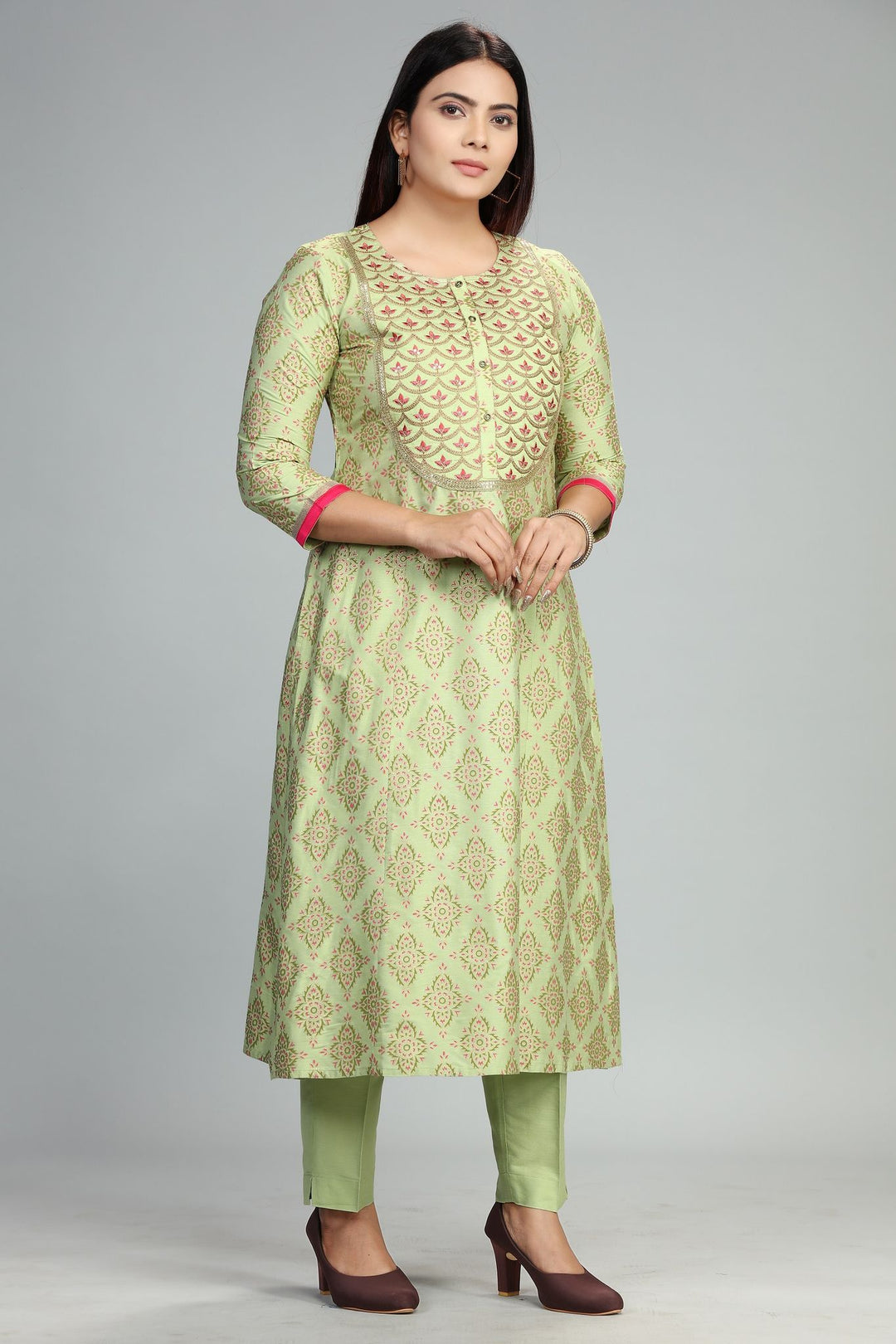 Green Cotton Silk Embroidered Kurta Pant Co ord Set