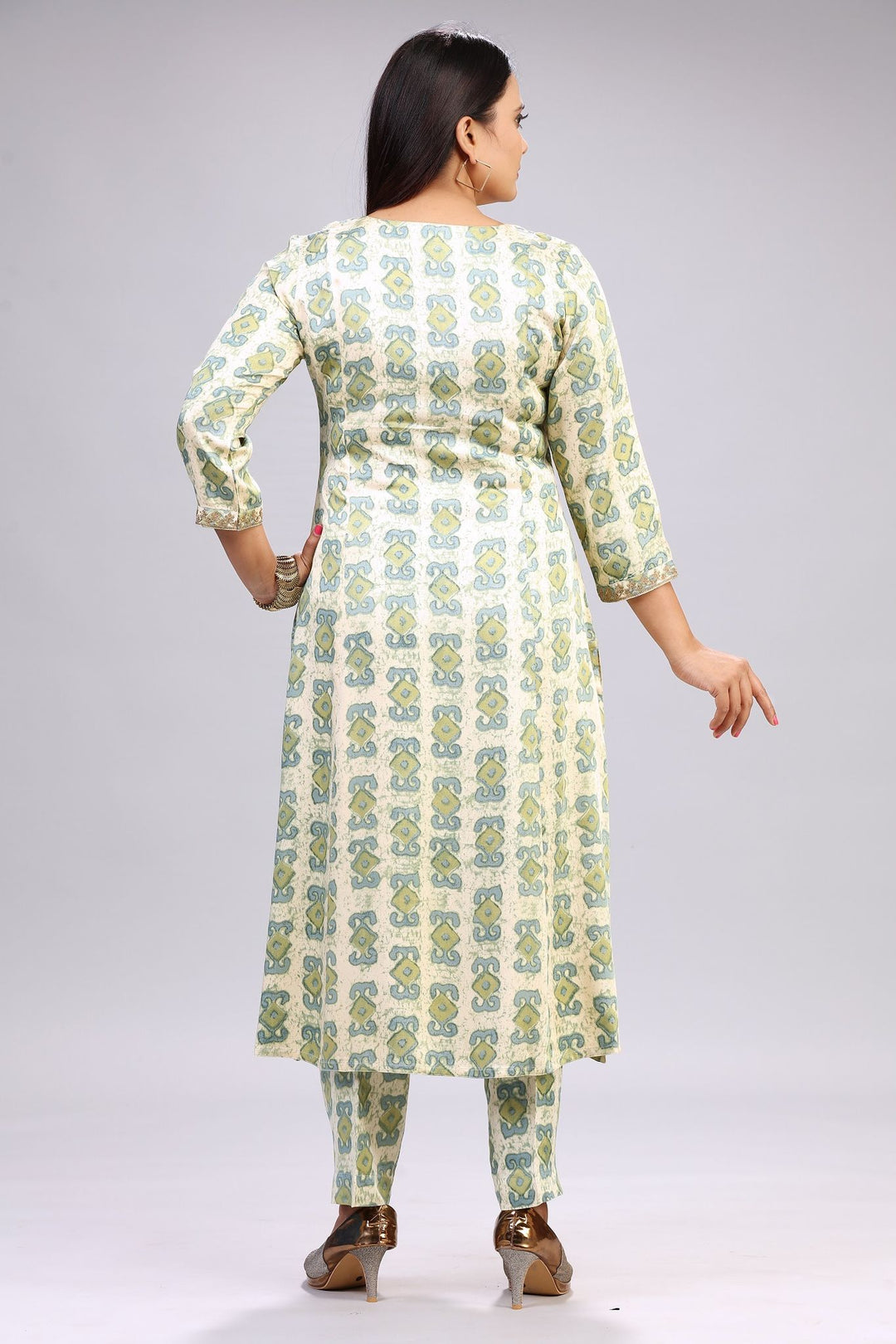 Bhakti Cream & Green Cotton Kurta With Pant Set