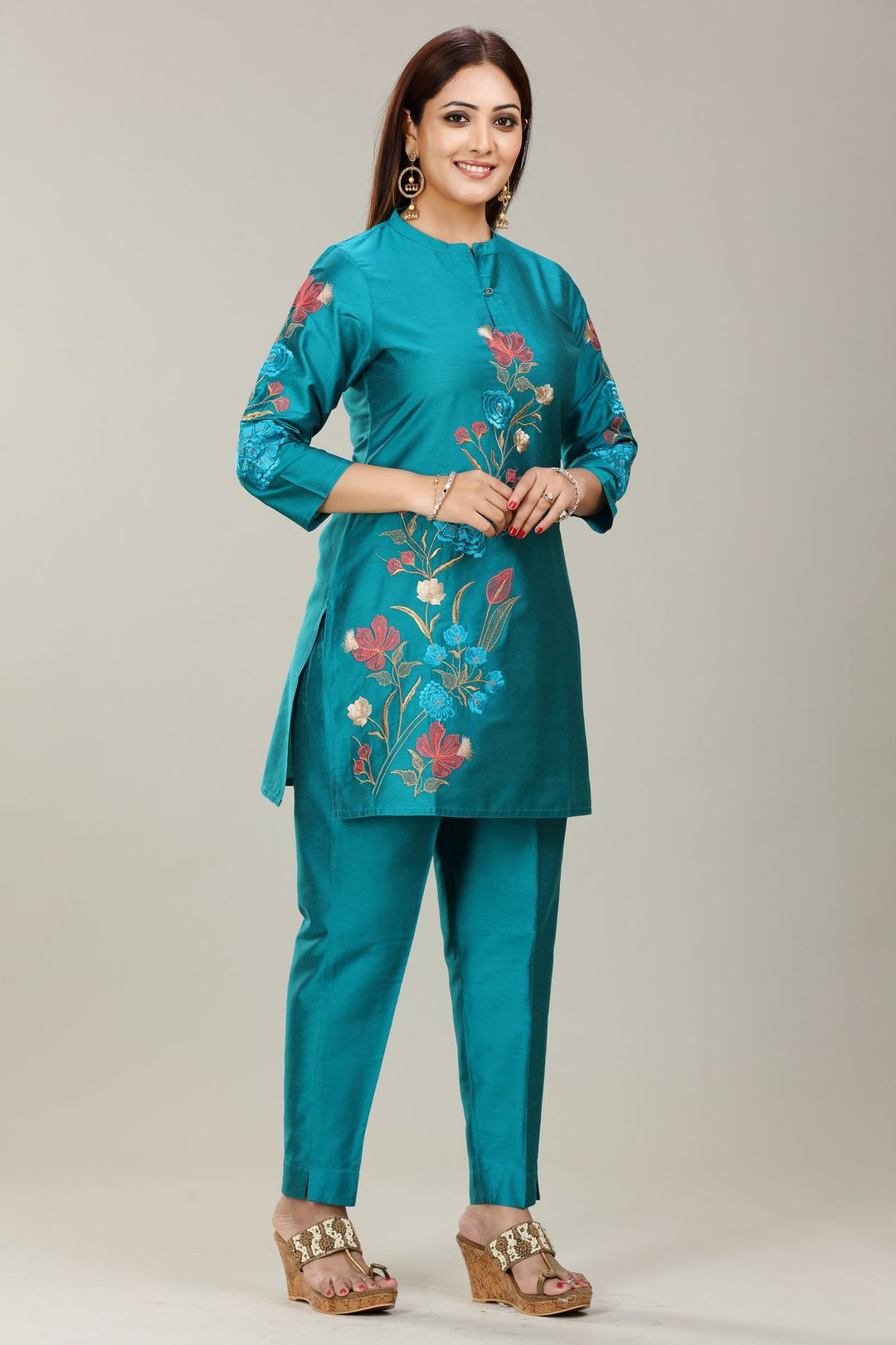 Teal Cotton Silk Straight Embroidered Kurta Pant Co ord Set