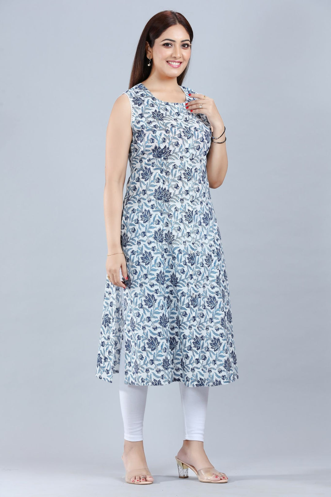 Blue & Off White Cotton Sleeveless Printed Kurta