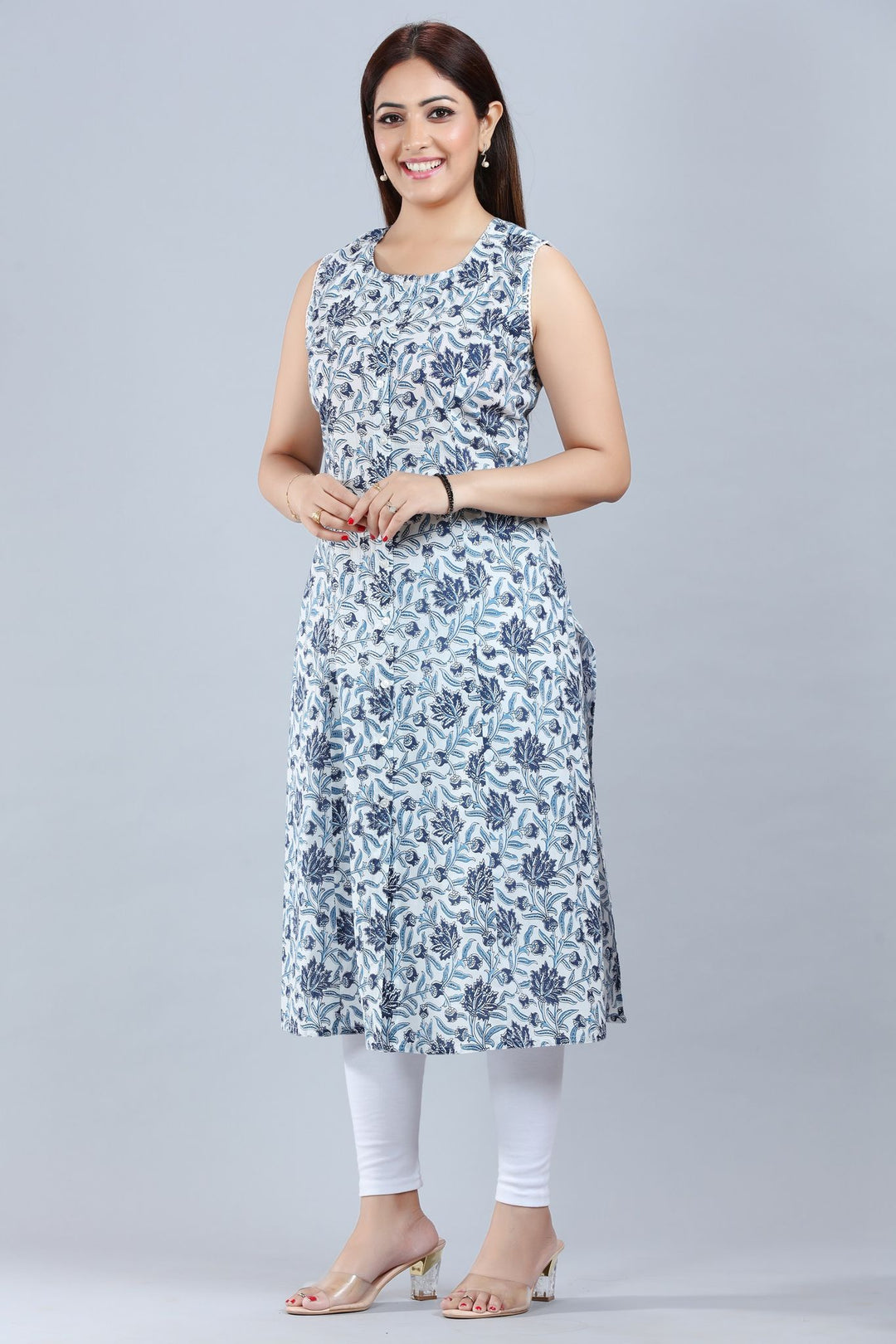 Blue & Off White Cotton Sleeveless Printed Kurta