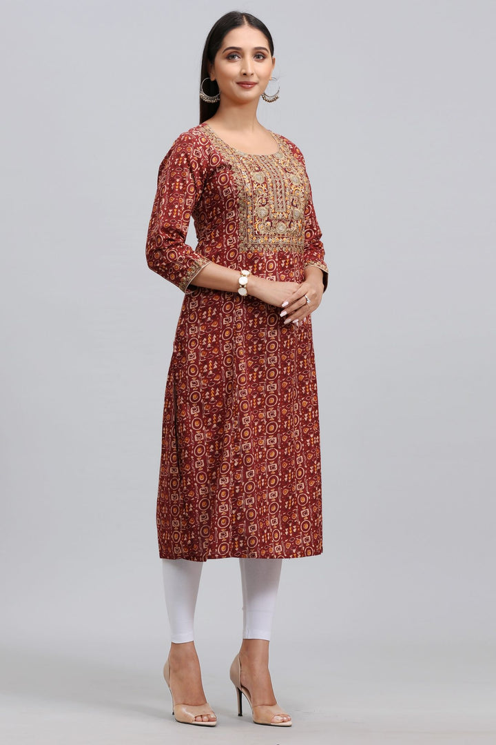 Maroon Rayon A Line Embroidered Yarndyed Kurta