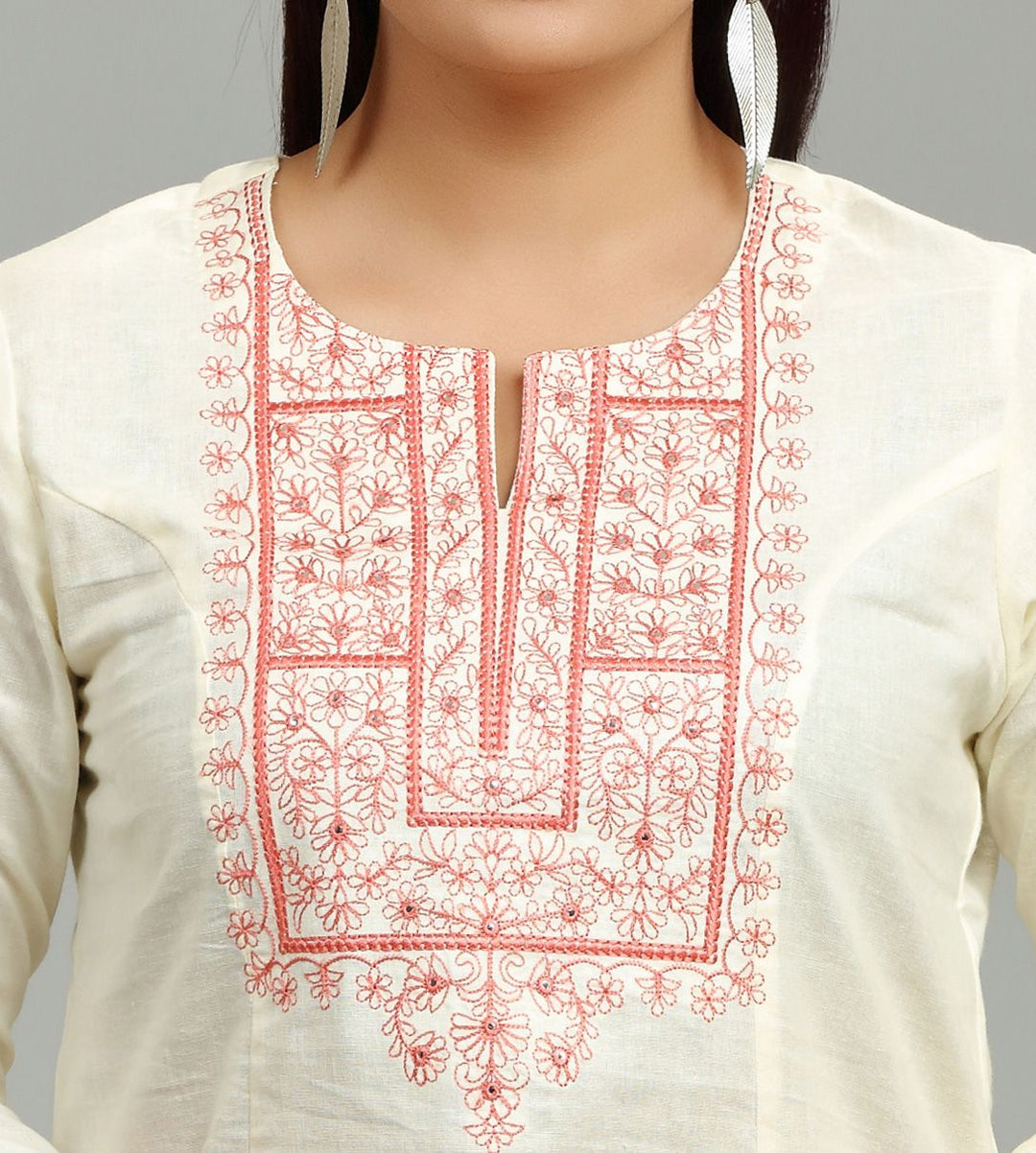 Gayatri Off White Cotton Short Kurti